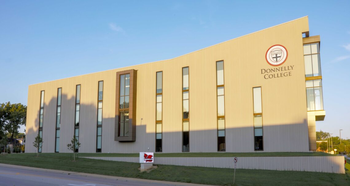 Donnelly College Academic Building Excel Constructors